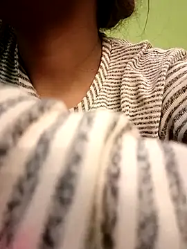 EACH 555 online show from November 28, 2025, 2:39 pm