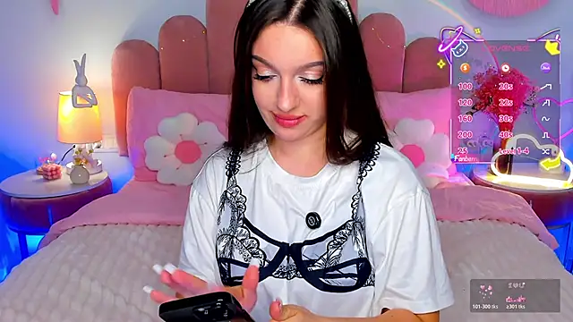 GiaCale online show from November 7, 2025, 1:26 pm