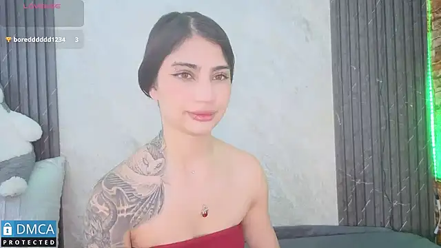 SolBeaumont1 online show from October 29, 2025, 7:35 pm