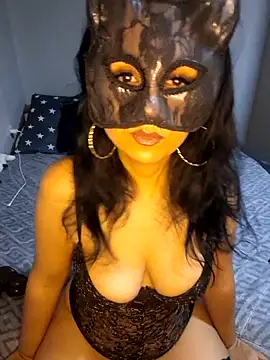 Snapshot of Barby8787 chatting on November 18, 2025, 7:11 am Barby8787 online show from November 18, 2025, 7:11 am