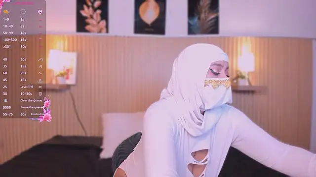 cloe sirena online show from February 2, 2026, 2:05 pm