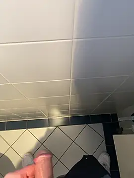 Snapshot of neilho1 chatting on February 18, 2025, 12:17 pm neilho1 online show from February 18, 2025, 12:17 pm