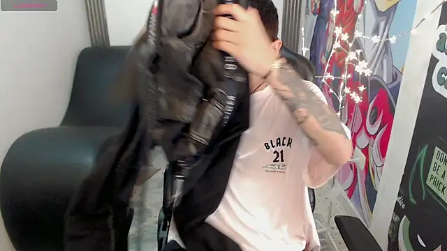 Snapshot of Brayan_lopezz chatting on January 29, 2025, 1:07 pm Brayan lopezz online show from January 29, 2025, 1:07 pm