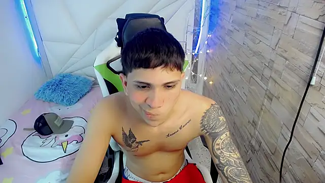 Snapshot of Brayan_lopezz chatting on January 21, 2025, 3:54 pm Brayan lopezz online show from January 21, 2025, 3:54 pm