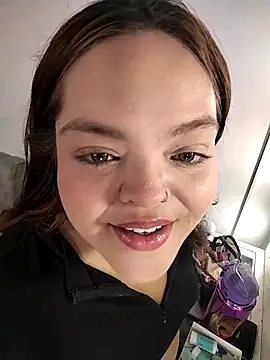 Dakota-Bruce online show from December 15, 2025, 3:07 pm