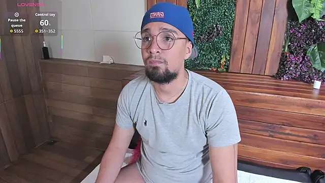 Edward max online show from March 25, 2026, 3:28 am