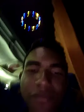 Reynold2608 online show from April 4, 2026, 12:28 am