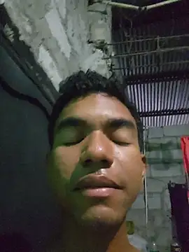 Reynold2608 online show from July 22, 2026, 2:13 am