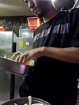 Reynold2608 online show from February 25, 2026, 7:58 pm