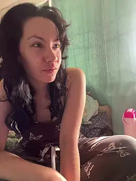 Snapshot of Nina-Chick777 chatting on July 8, 2026, 10:43 pm Nina-Chick777 online show from July 8, 2026, 10:43 pm