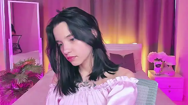 as1an girlfriend online show from March 18, 2025, 11:11 am