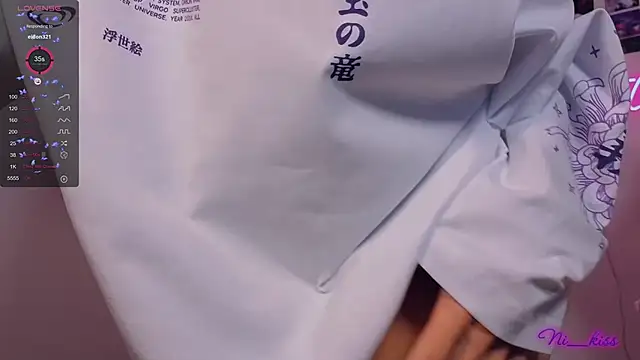 Snapshot of _ni_kiss chatting on September 28, 2025, 7:54 pm ni kiss online show from September 28, 2025, 7:54 pm