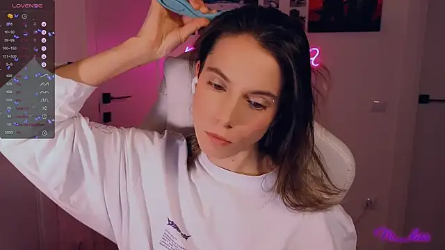 Snapshot of _ni_kiss chatting on November 30, 2025, 4:52 pm ni kiss online show from November 30, 2025, 4:52 pm