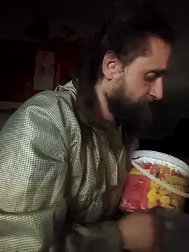 Ozomitro online show from February 2, 2026, 9:03 pm