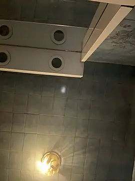 Snapshot of Hilary_pinkk chatting on April 3, 2026, 3:02 am Hilary pinkk online show from April 3, 2026, 3:02 am