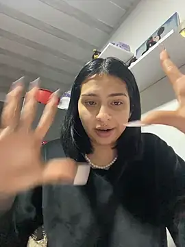 Snapshot of Hilary_pinkk chatting on March 20, 2026, 2:45 am Hilary pinkk online show from March 20, 2026, 2:45 am