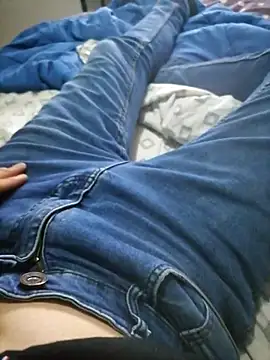 Snapshot of Lighto1 chatting on February 10, 2026, 5:06 am Lighto1 online show from February 10, 2026, 5:06 am