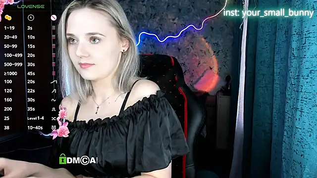 Snapshot of Your_small_bunny chatting on July 12, 2026, 2:12 am Your small bunny online show from July 12, 2026, 2:12 am