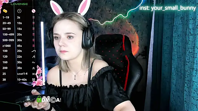 Snapshot of Your_small_bunny chatting on July 13, 2026, 2:11 am Your small bunny online show from July 13, 2026, 2:11 am