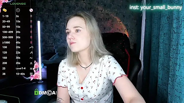Snapshot of Your_small_bunny chatting on July 17, 2026, 2:09 am Your small bunny online show from July 17, 2026, 2:09 am