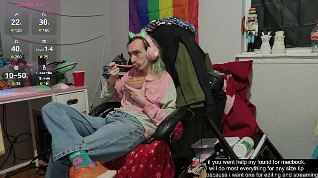 tallnerdyguy online show from September 28, 2025, 3:02 am