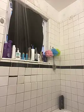 tallnerdyguy online show from March 4, 2026, 11:45 pm