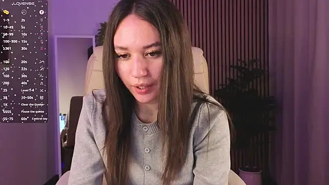 Snapshot of margeriTirell chatting on December 4, 2025, 2:54 am margeriTirell online show from December 4, 2025, 2:54 am