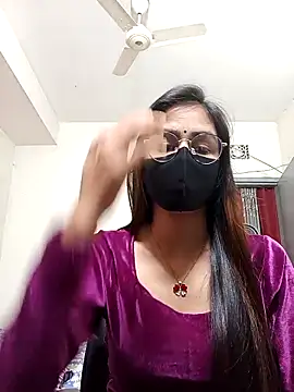 Snapshot of Tisha-01 chatting on March 29, 2026, 6:31 pm Tisha-01 online show from March 29, 2026, 6:31 pm