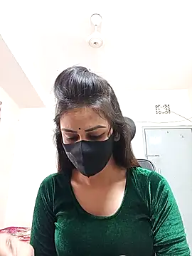 Snapshot of Tisha-01 chatting on April 11, 2026, 8:18 am Tisha-01 online show from April 11, 2026, 8:18 am