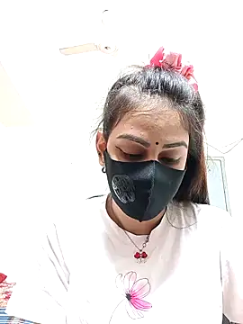 Snapshot of Tisha-01 chatting on April 13, 2026, 2:54 pm Tisha-01 online show from April 13, 2026, 2:54 pm