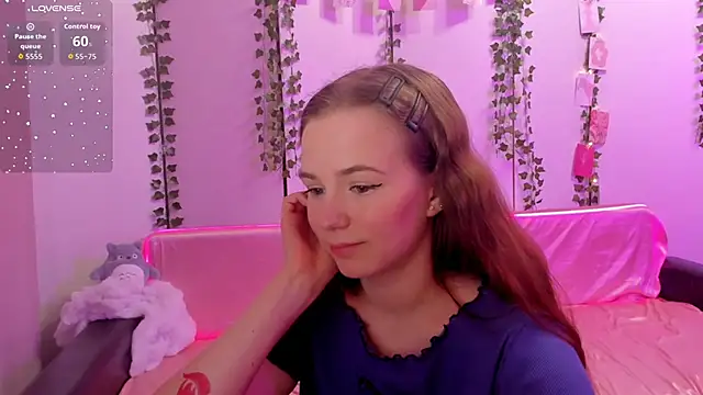 Snapshot of Fox_Lisa chatting on May 21, 2026, 8:17 pm Fox Lisa online show from May 21, 2026, 8:17 pm