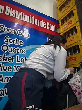 Alysson-- online show from November 27, 2025, 1:33 pm