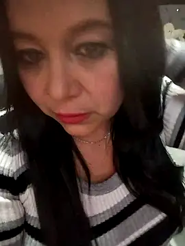 sara pineros online show from October 11, 2025, 9:16 pm