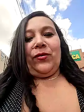 sara pineros online show from January 28, 2025, 7:21 pm