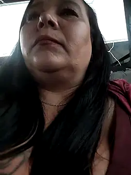 sara pineros online show from March 10, 2025, 8:34 pm