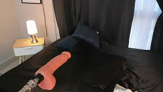 Snapshot of divine_sin chatting on December 3, 2025, 7:02 pm divine sin online show from December 3, 2025, 7:02 pm