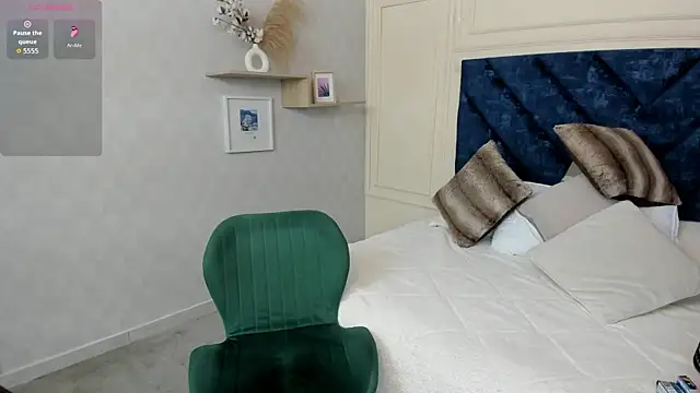 Snapshot of Charlotte_Mayer chatting on February 11, 2026, 11:32 am Charlotte Mayer online show from February 11, 2026, 11:32 am