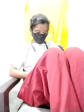 Cute-Ridhima online show from November 9, 2025, 10:41 am