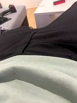 Snapshot of 27SKLuder chatting on October 13, 2025, 12:51 pm 27SKLuder online show from October 13, 2025, 12:51 pm