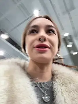 Snapshot of Cherry____Pie chatting on December 15, 2024, 5:10 pm Cherry    Pie online show from December 15, 2024, 5:10 pm