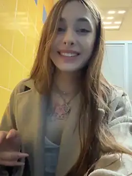 Snapshot of Cherry____Pie chatting on December 9, 2024, 12:01 am Cherry    Pie online show from December 9, 2024, 12:01 am
