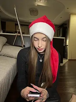 Snapshot of Cherry____Pie chatting on December 26, 2024, 2:01 am Cherry    Pie online show from December 26, 2024, 2:01 am