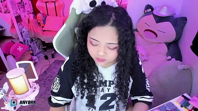 Snapshot of anyburkee chatting on February 12, 2026, 5:40 am anyburkee online show from February 12, 2026, 5:40 am