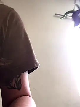 Snapshot of Miss_oliviaa chatting on October 28, 2025, 1:54 pm Miss oliviaa online show from October 28, 2025, 1:54 pm