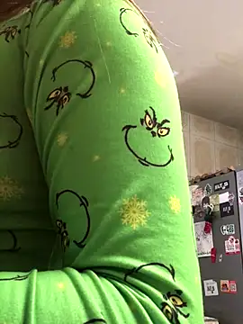 Snapshot of Miss_oliviaa chatting on October 23, 2025, 12:48 pm Miss oliviaa online show from October 23, 2025, 12:48 pm