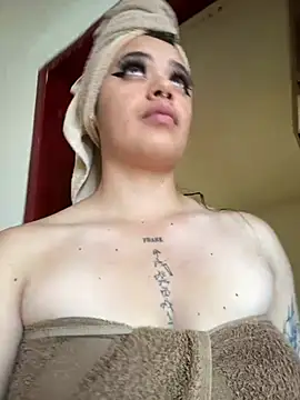 Snapshot of Miss_oliviaa chatting on February 18, 2026, 6:48 pm Miss oliviaa online show from February 18, 2026, 6:48 pm