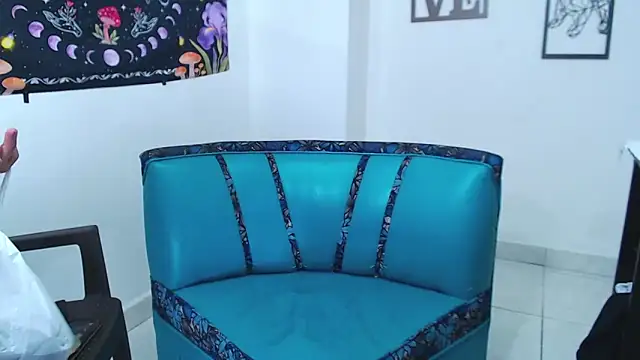 logannth online show from April 10, 2026, 4:19 am