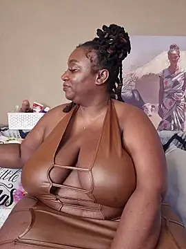 ThickianaRider online show from November 5, 2025, 2:42 pm