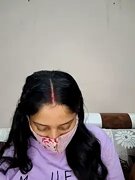 Snapshot of bigtitsqueen chatting on October 26, 2025, 6:14 am bigtitsqueen online show from October 26, 2025, 6:14 am