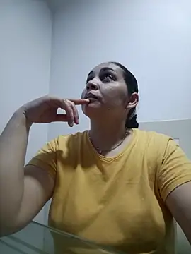 MirandaSoto online show from March 5, 2026, 3:58 am